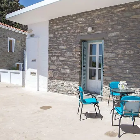 Karastamati's Tower House Apartment